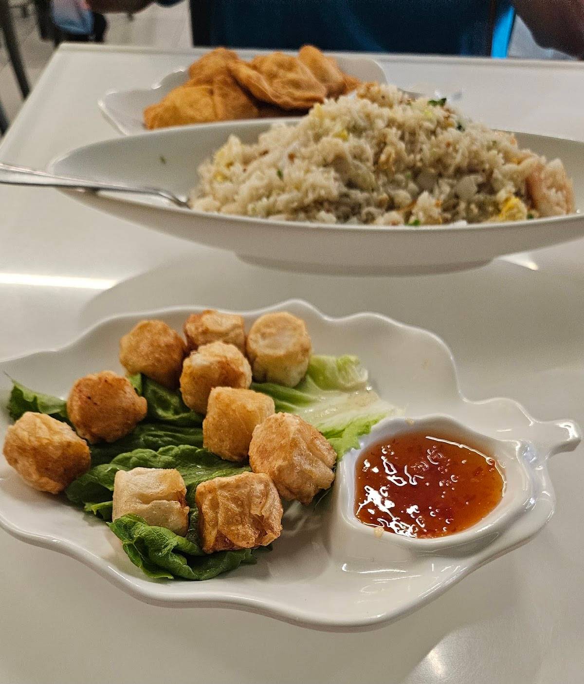Joy Yee restaurant in Chicago - photo 10