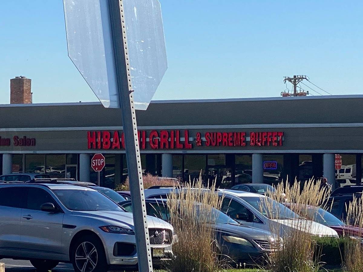 Hibachi Grill & Supreme Buffet restaurant in South Plainfield - photo 1