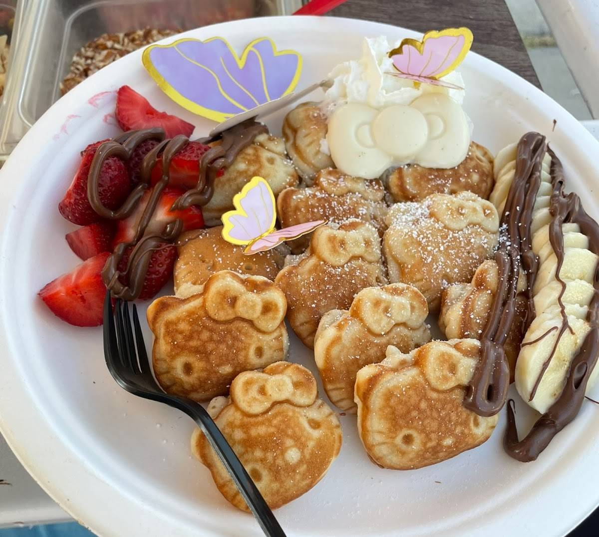 VIVA LA VIDA CREPES (Figueroa) restaurant in Los Angeles - photo 2