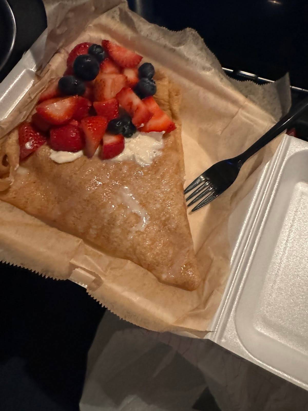 VIVA LA VIDA CREPES (Figueroa) restaurant in Los Angeles - photo 7