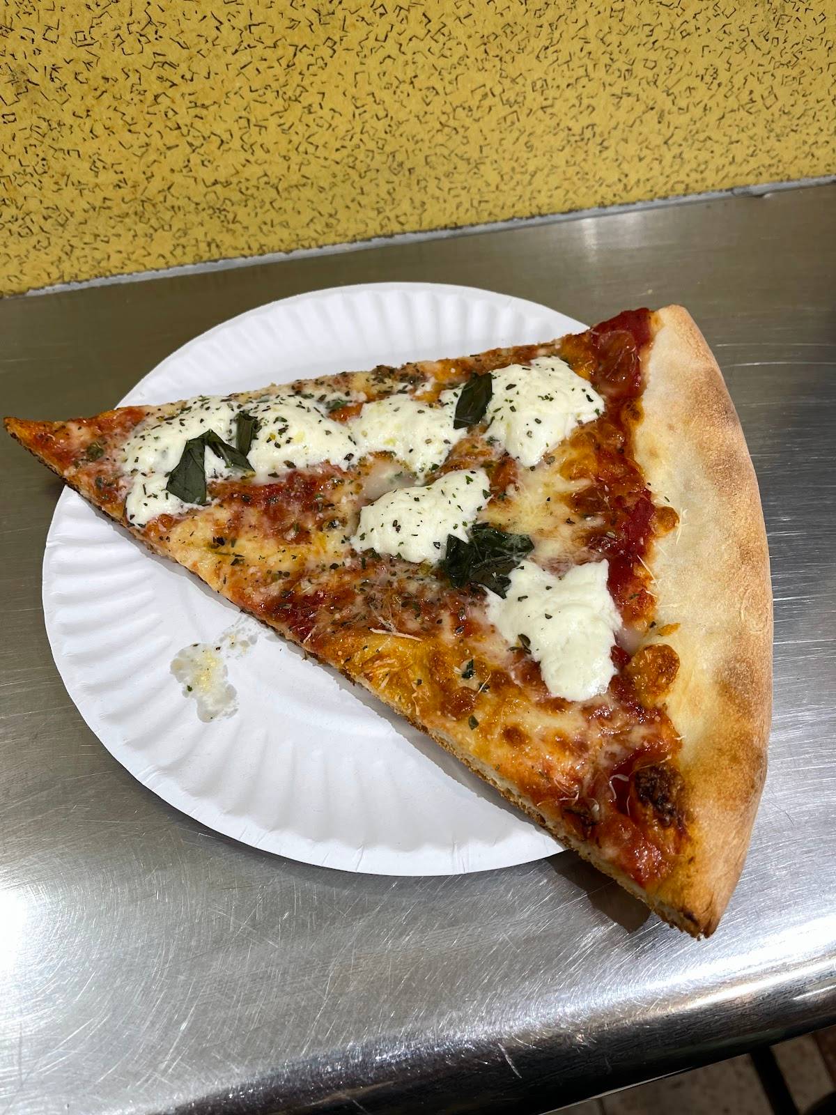 Famous Original Ray's Pizza restaurant in New York - photo 7