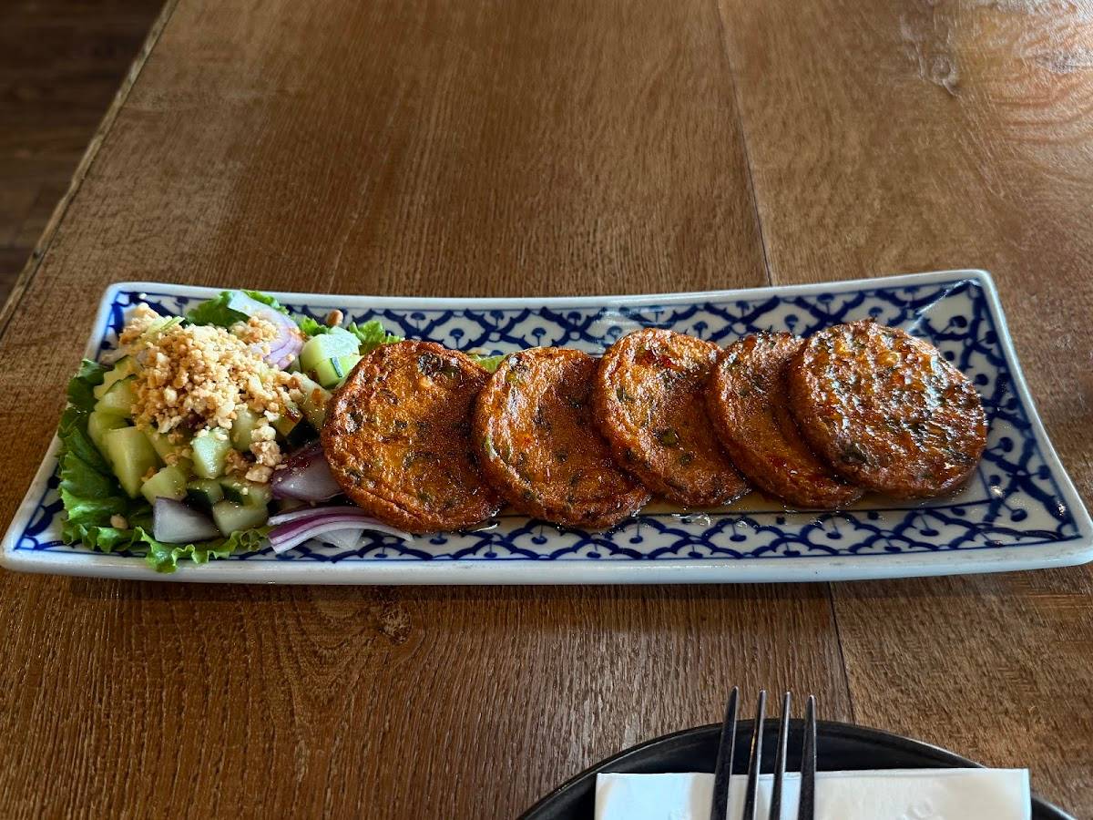 Saap Ver Damn Good! Thai street food restaurant in San Francisco - photo 4
