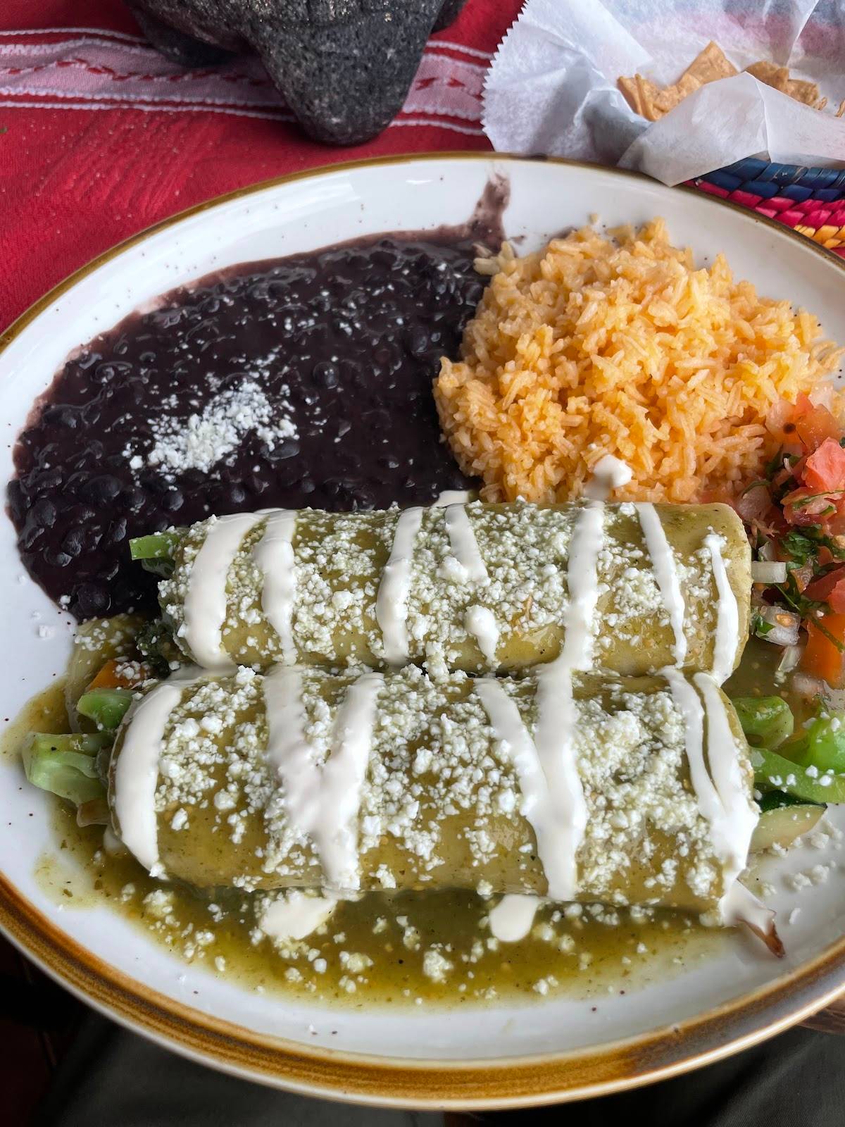 Charrito's restaurant in Weehawken Township - photo 8