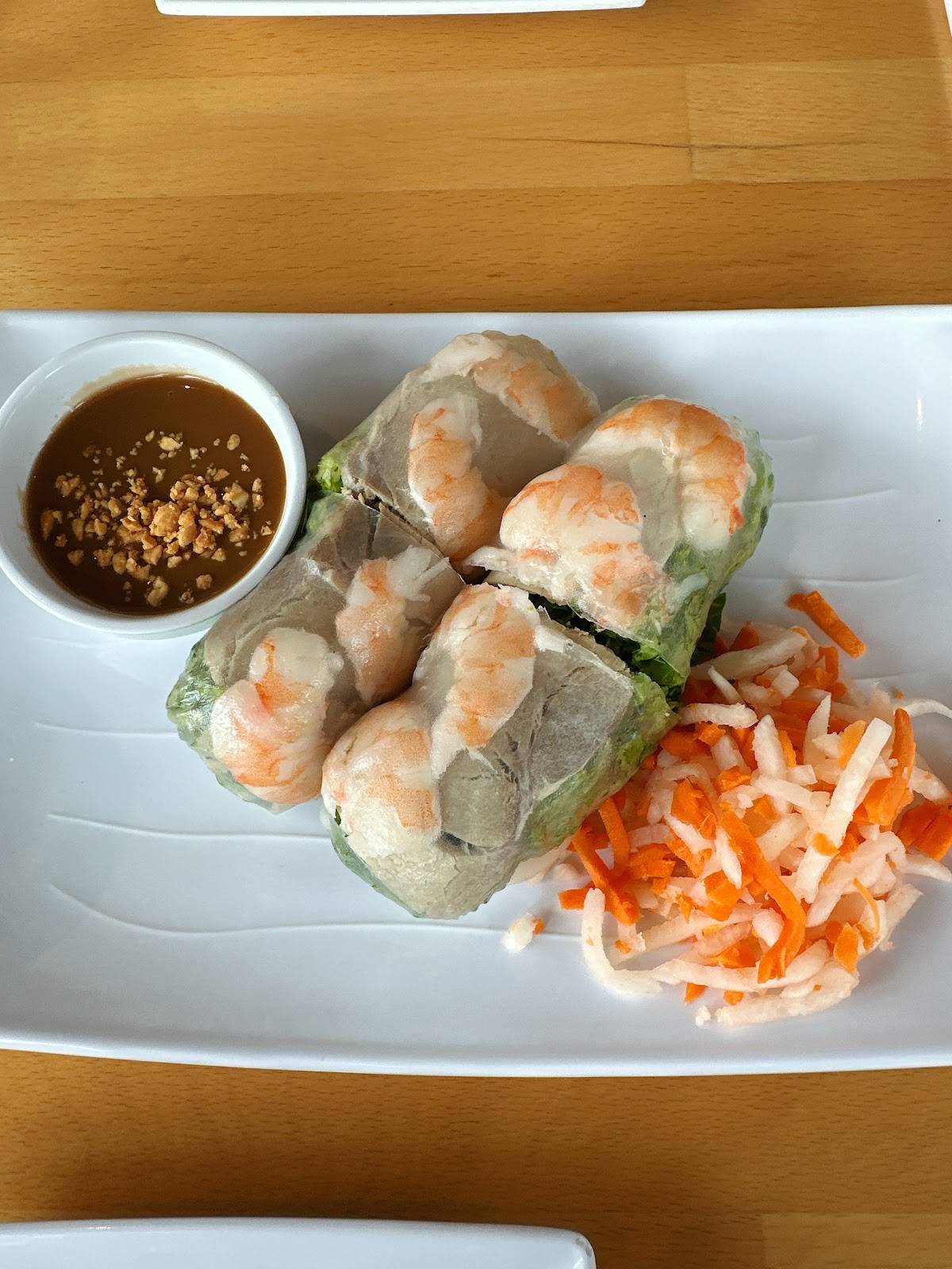 Nong Lá Vietnamese Cafe restaurant in Culver City - photo 8
