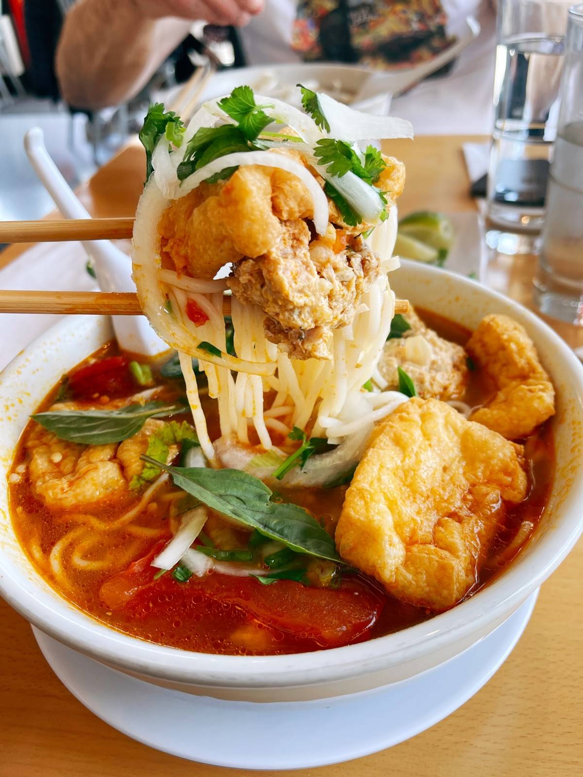 Nong Lá Vietnamese Cafe restaurant in Culver City - photo 9