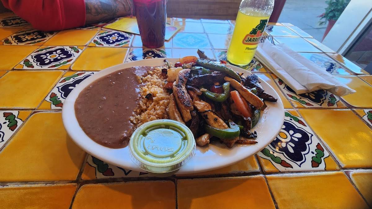 Taquería Jalisco restaurant in Boston - photo 6