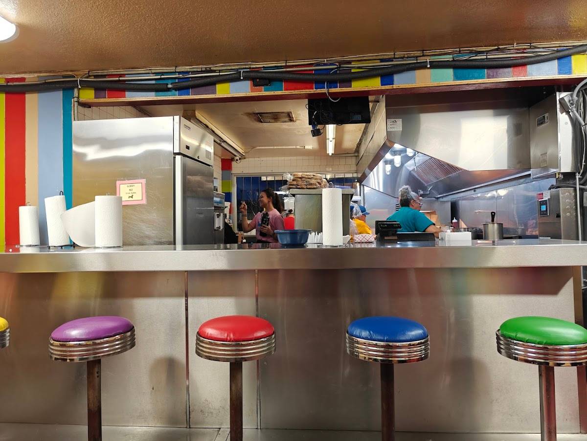 Dog House Drive In restaurant in Albuquerque - photo 9
