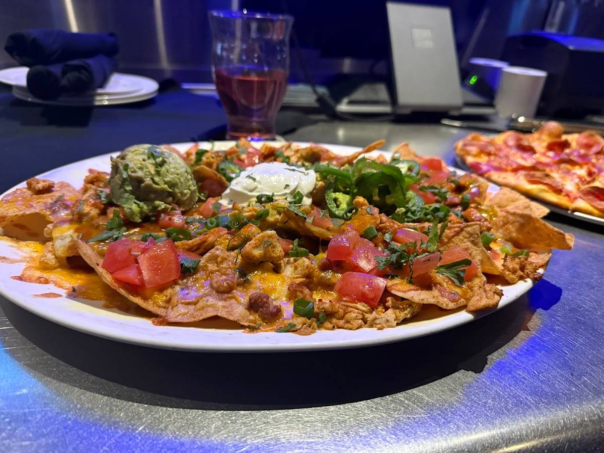 Yard House restaurant in Seattle - photo 6