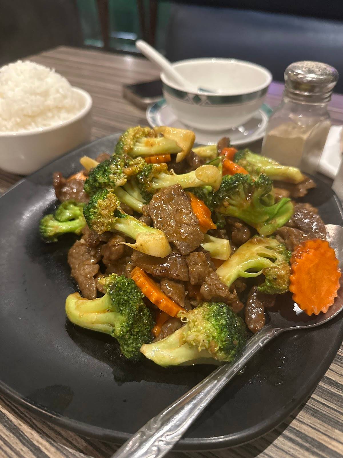 Twin Dragon Chinese Restaurant & Bar restaurant in Los Angeles - photo 4