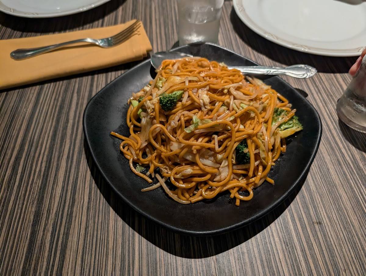 Twin Dragon Chinese Restaurant & Bar restaurant in Los Angeles - photo 7