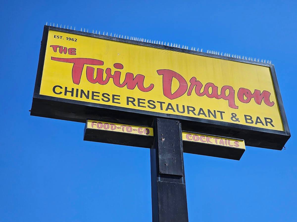Twin Dragon Chinese Restaurant & Bar restaurant in Los Angeles - photo 8