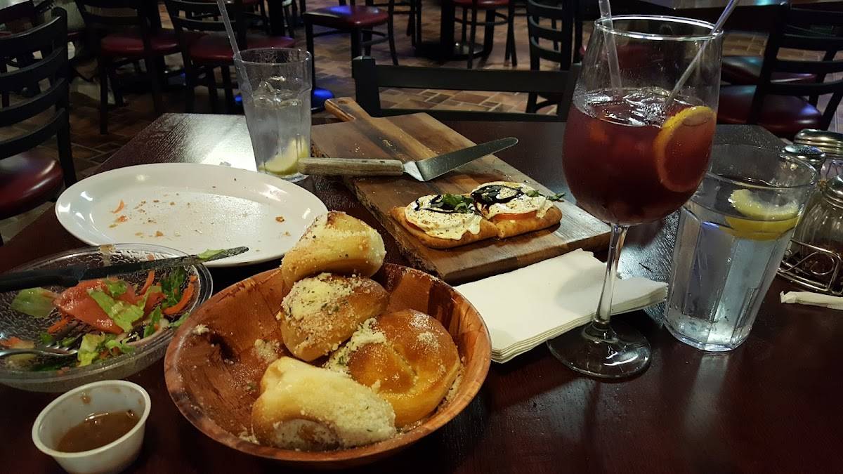 Mamma Mia Pizzeria 2 restaurant in Homestead - photo 2