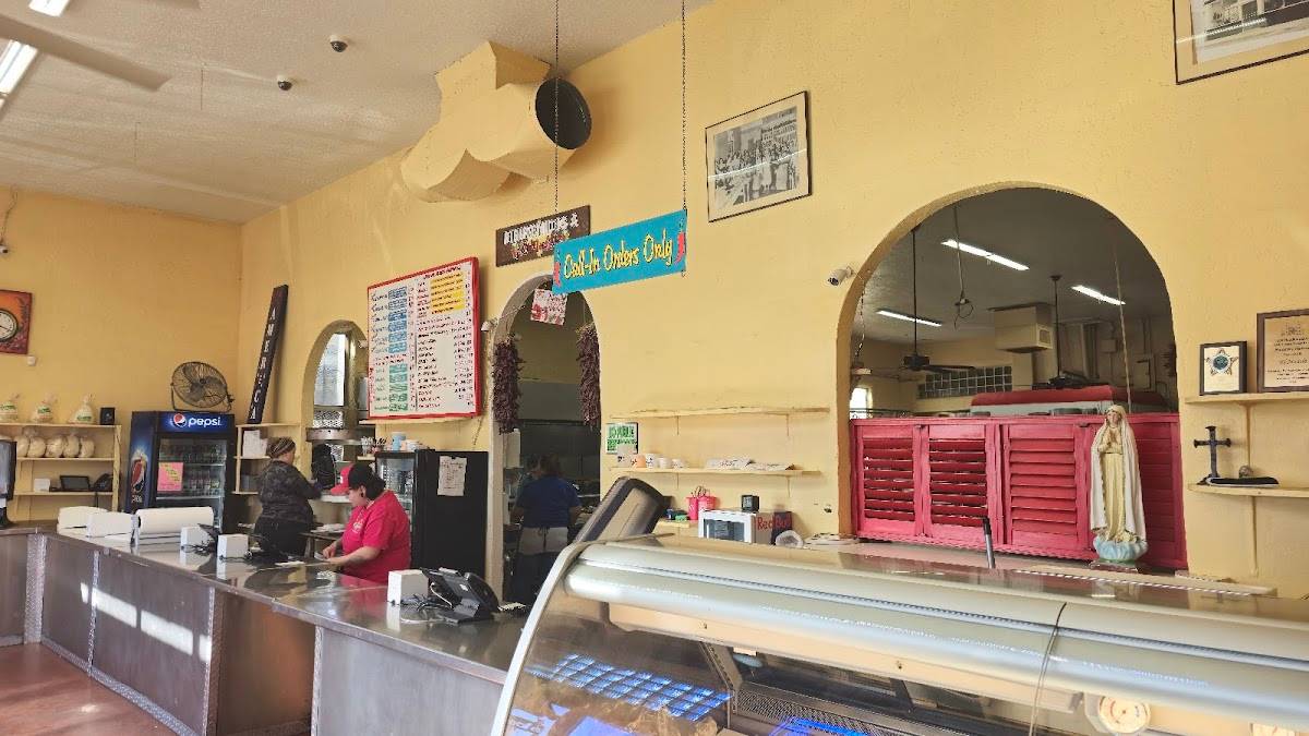 El Modelo Mexican Foods restaurant in Albuquerque - photo 6