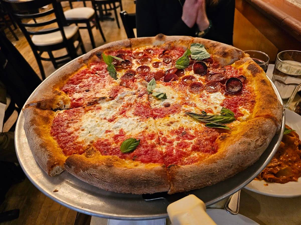 Angelo's Coal Oven Pizzeria restaurant in New York - photo 4
