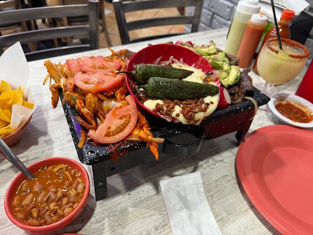El Rey Del Taco - Photo 3