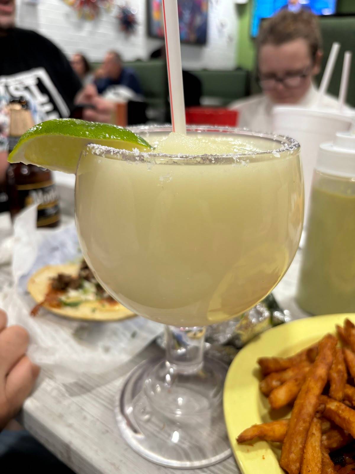 El Rey Del Taco - Photo 6
