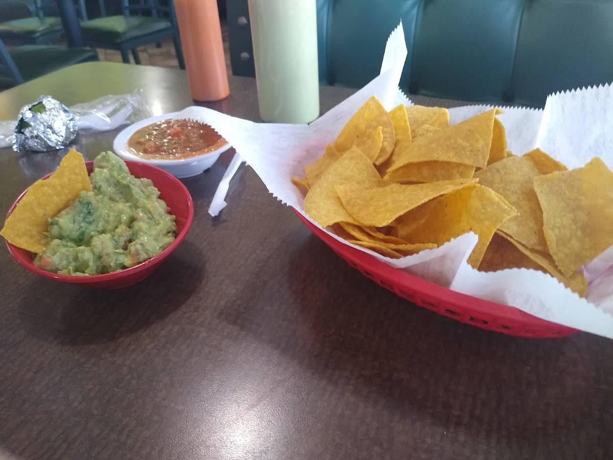 El Rey Del Taco - Photo 7