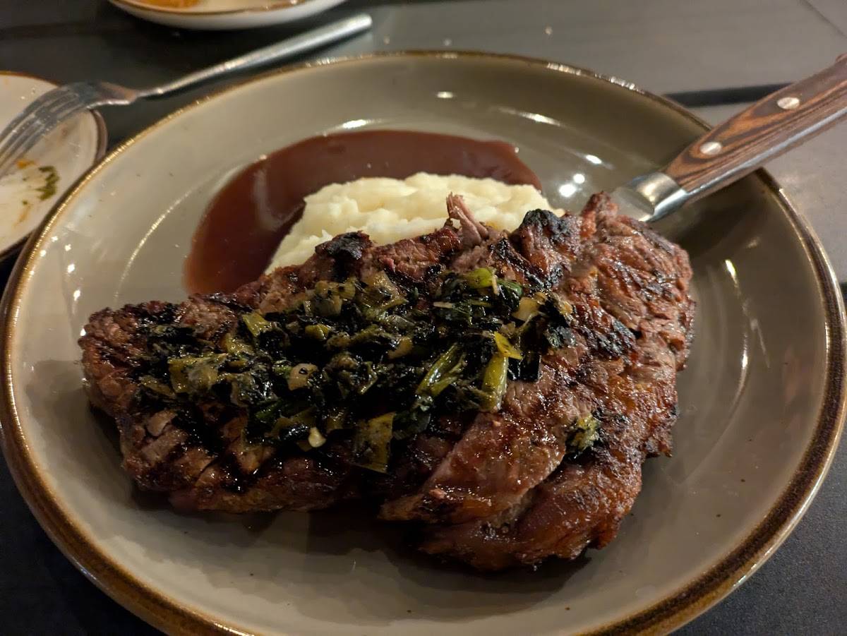 Elderwood restaurant in Visalia - photo 5