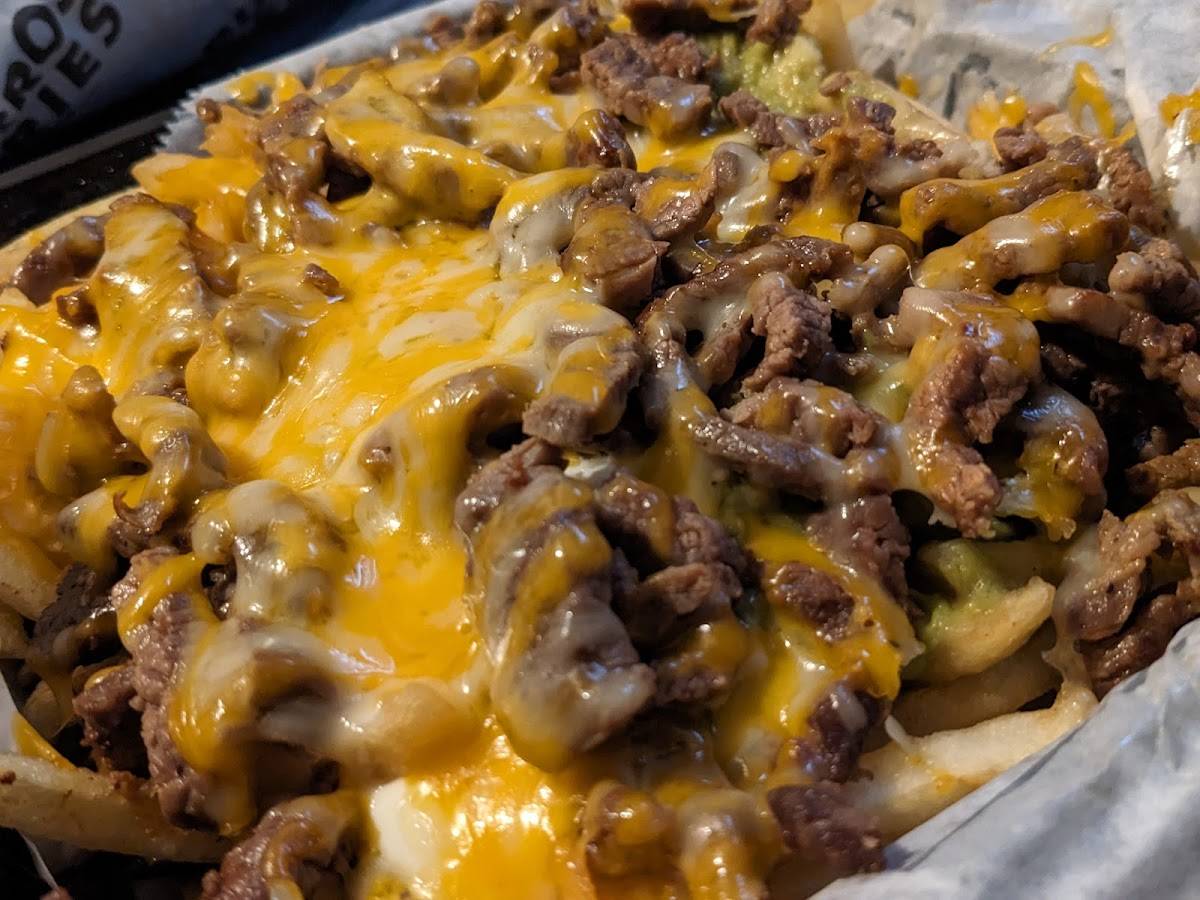 Burros & Fries Palm restaurant in San Diego - photo 4