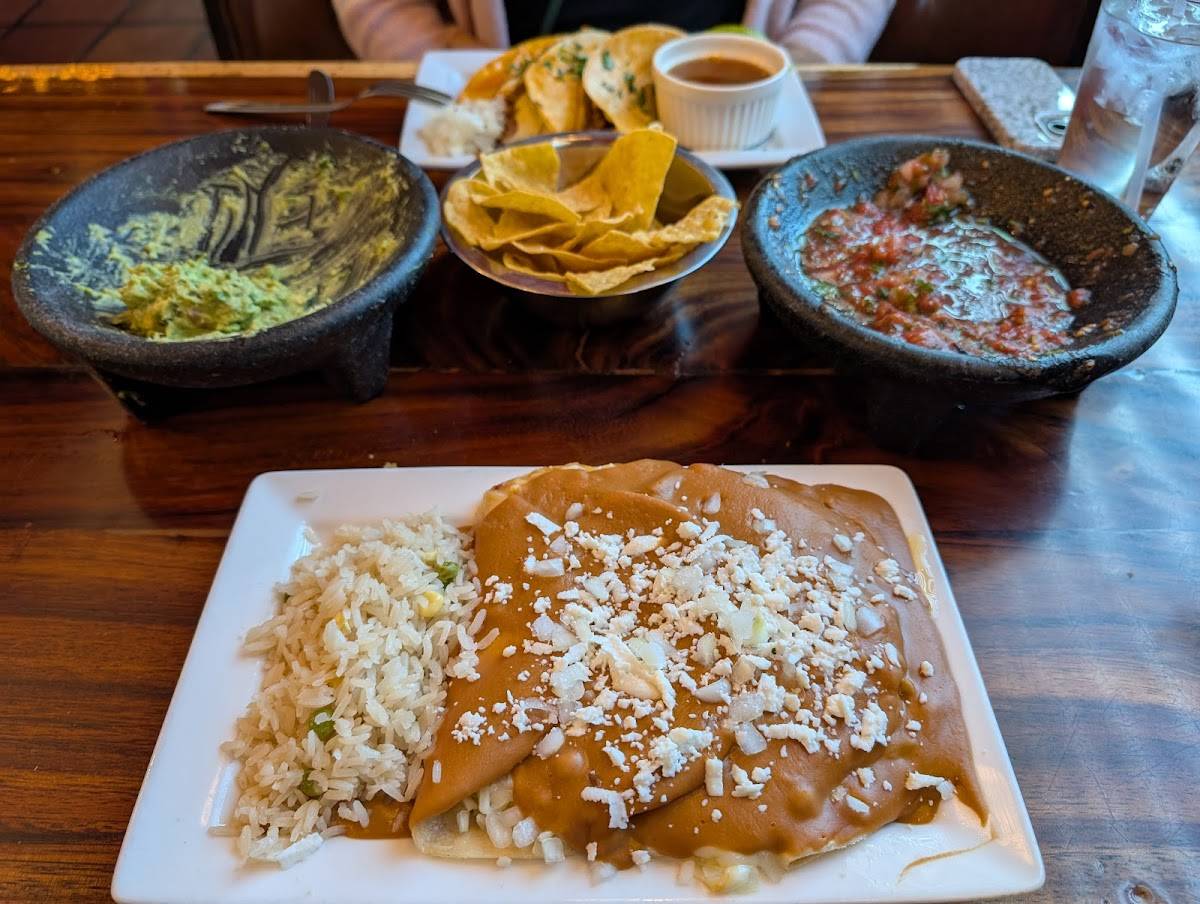 Guadalajara's Grill & Tequila Bar restaurant in Tucson - photo 9
