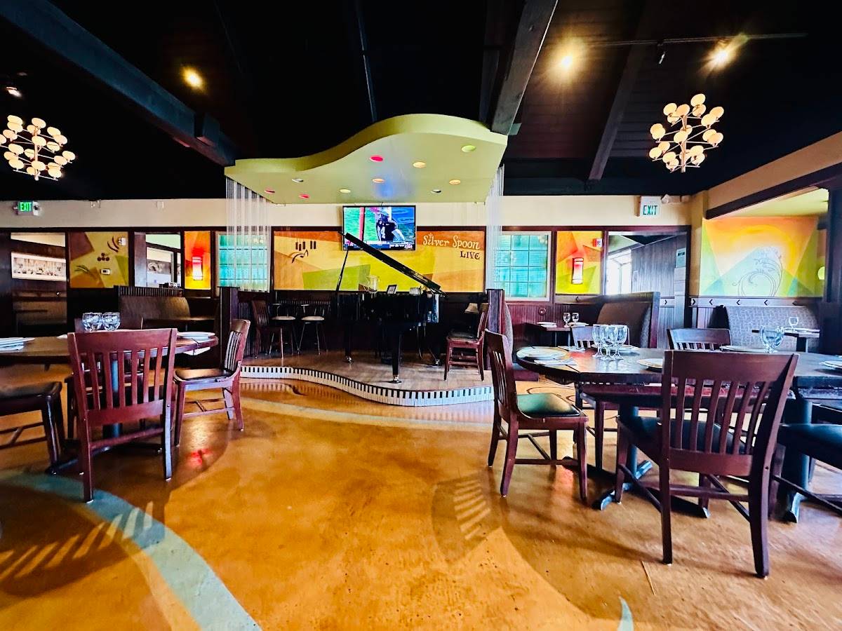Silver Spoon Thai Restaurant & Bar restaurant in Lynnwood - photo 5