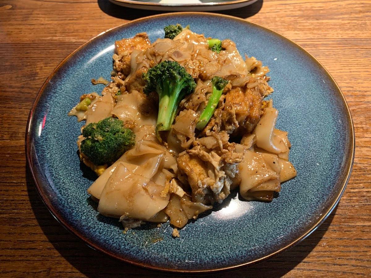 Silver Spoon Thai Restaurant & Bar restaurant in Lynnwood - photo 8