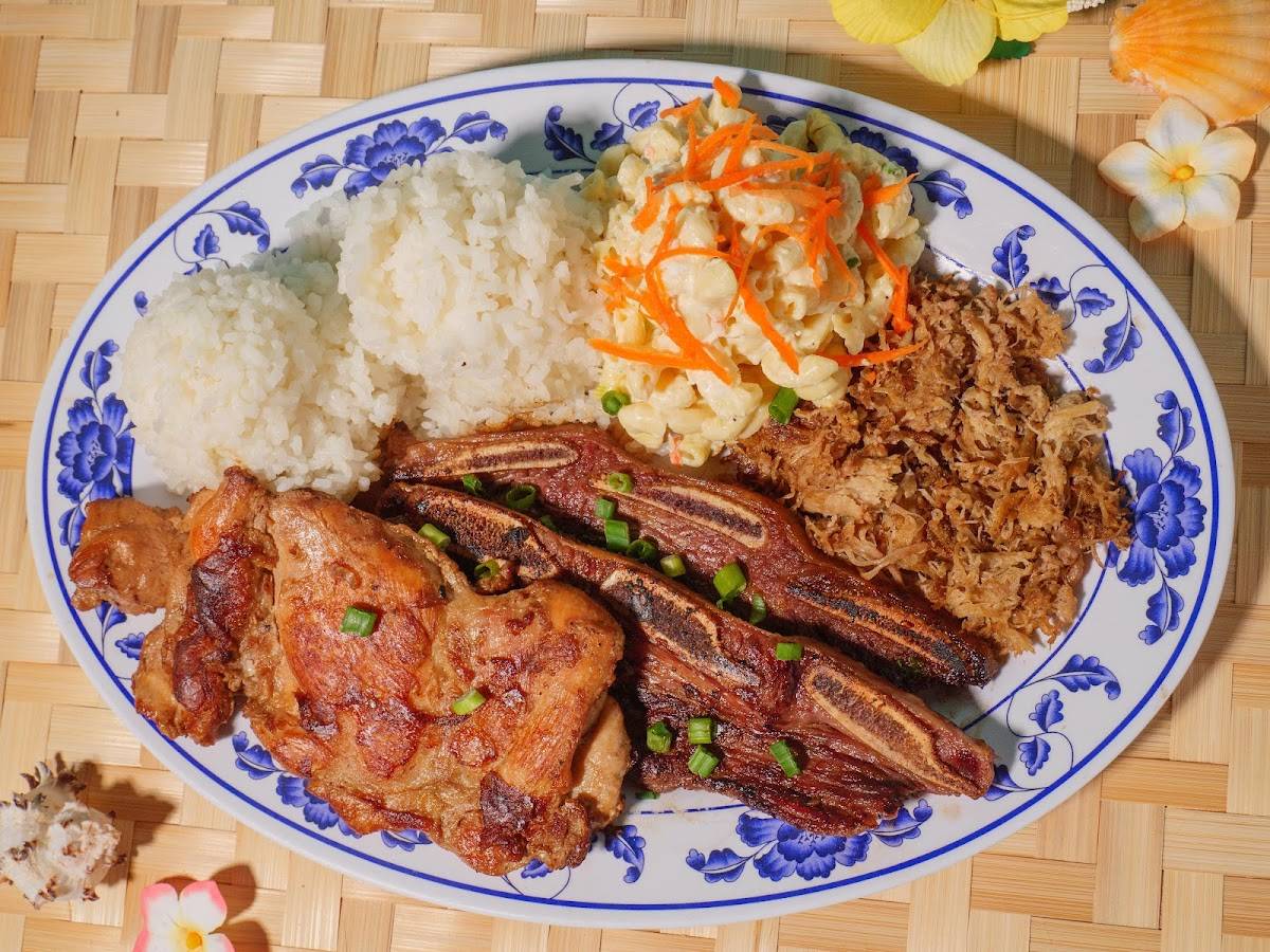 Rutt's Hawaiian Cafe & Catering West LA restaurant in Los Angeles - photo 7