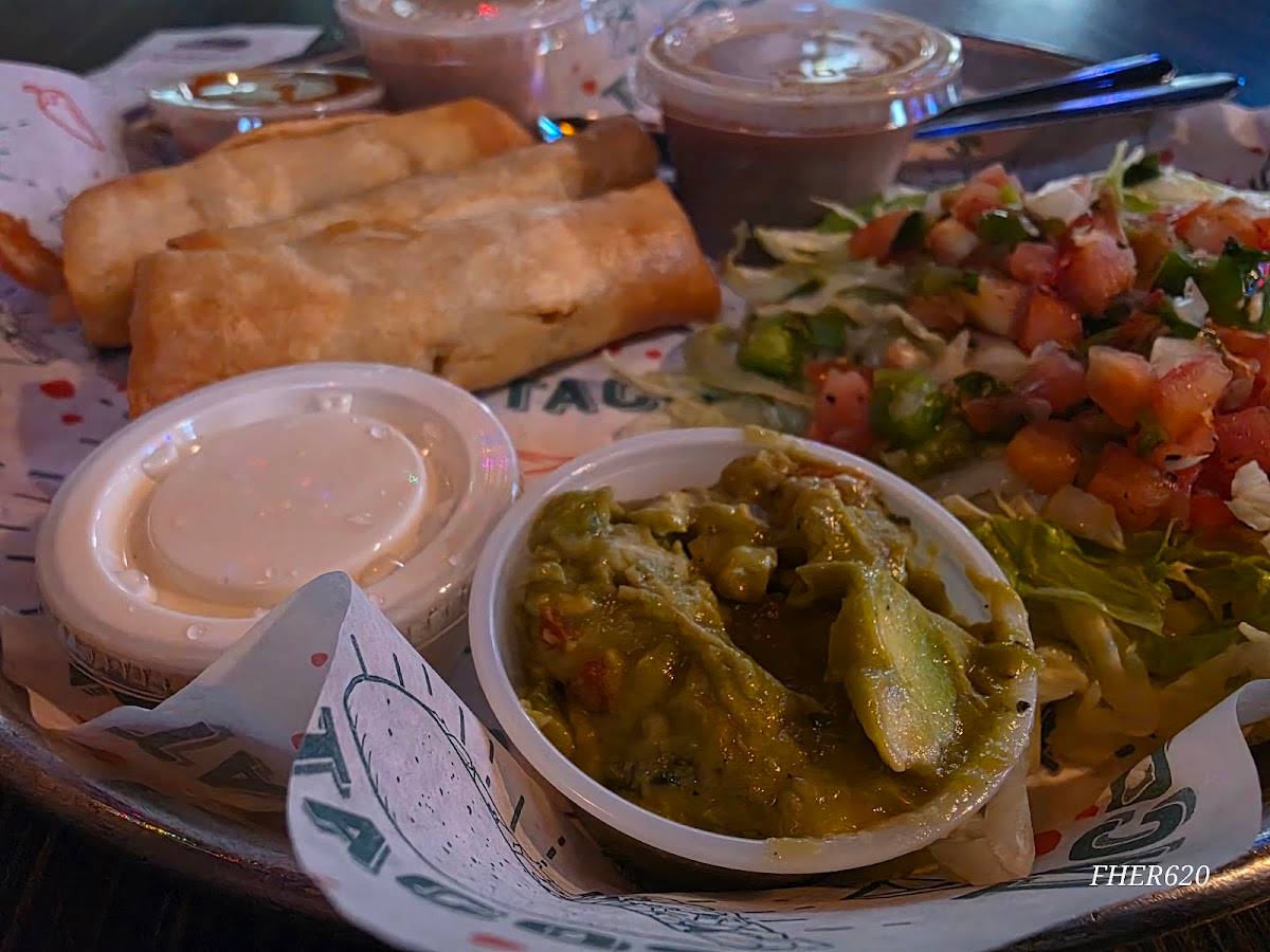 Bodegas Taco Shop restaurant in Houston - photo 10