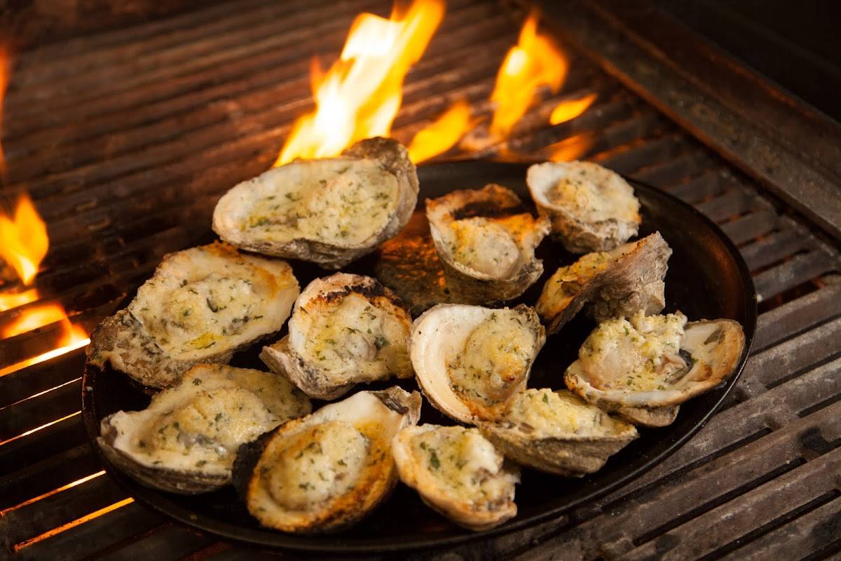 Wintzell's Oyster House restaurant in Mobile - photo 2