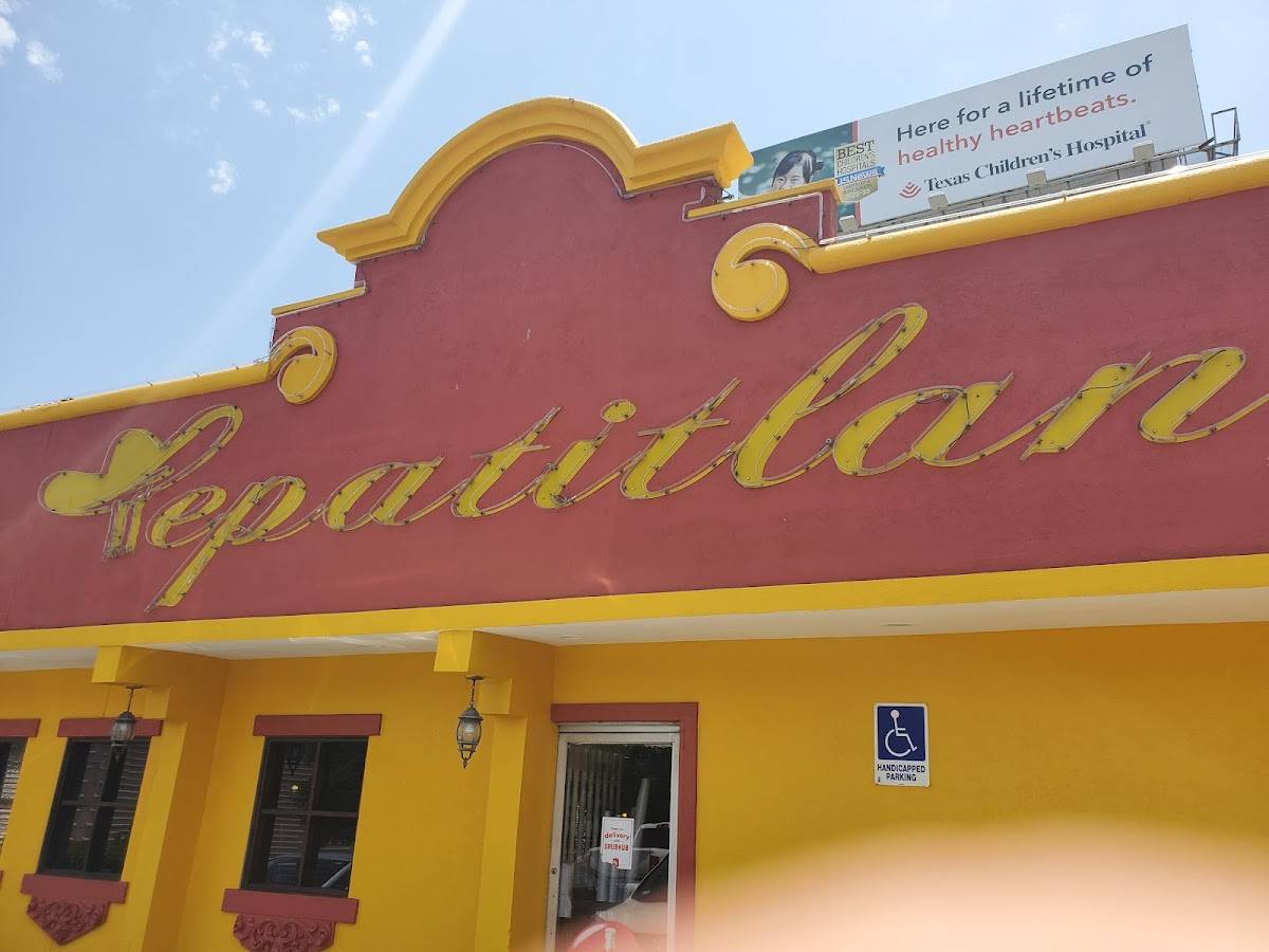 Taqueria Tepatitlan restaurant in Houston - photo 3