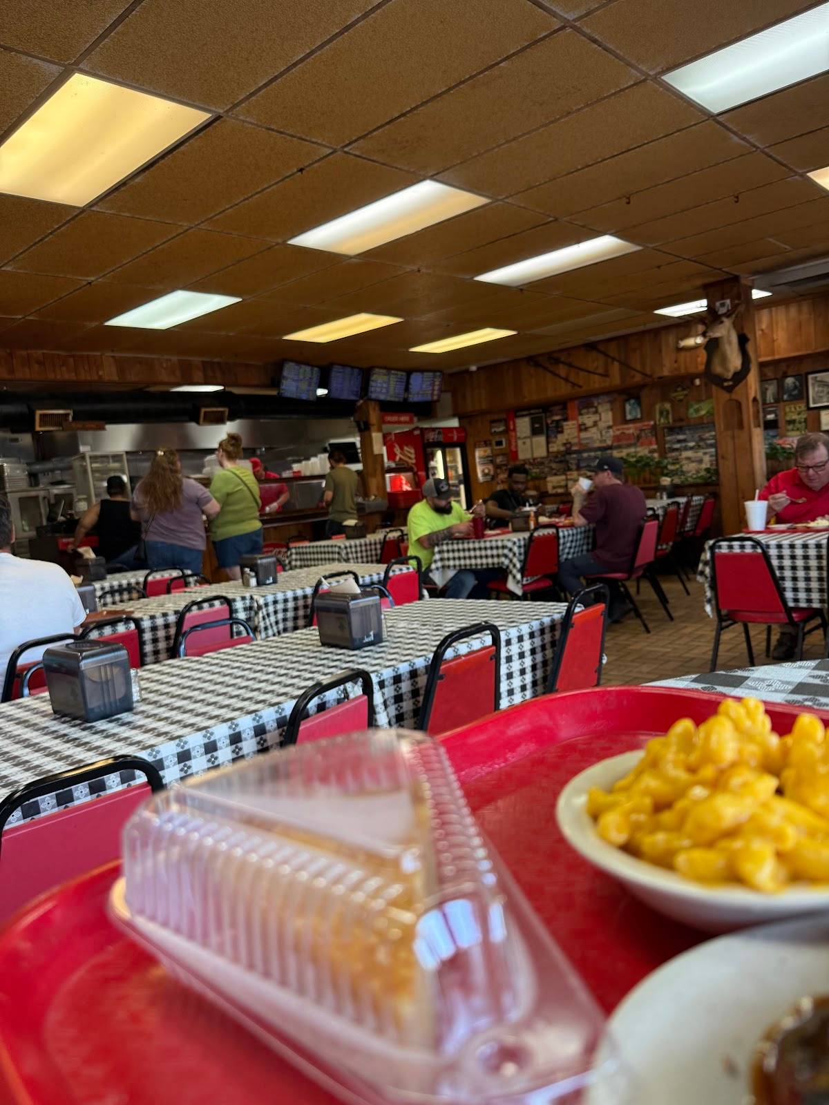 King's BBQ restaurant in La Porte - photo 8
