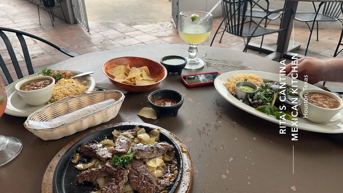 Rita's Cantina Mexican Kitchen restaurant in Houston - photo 2