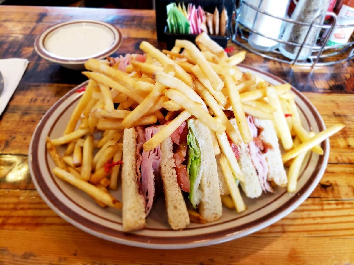 Mo's Egg House restaurant in Redmond - photo 10