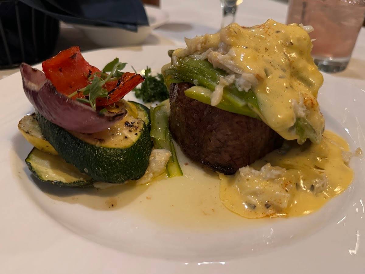 Pepper Tree Restaurant restaurant in Colorado Springs - photo 3
