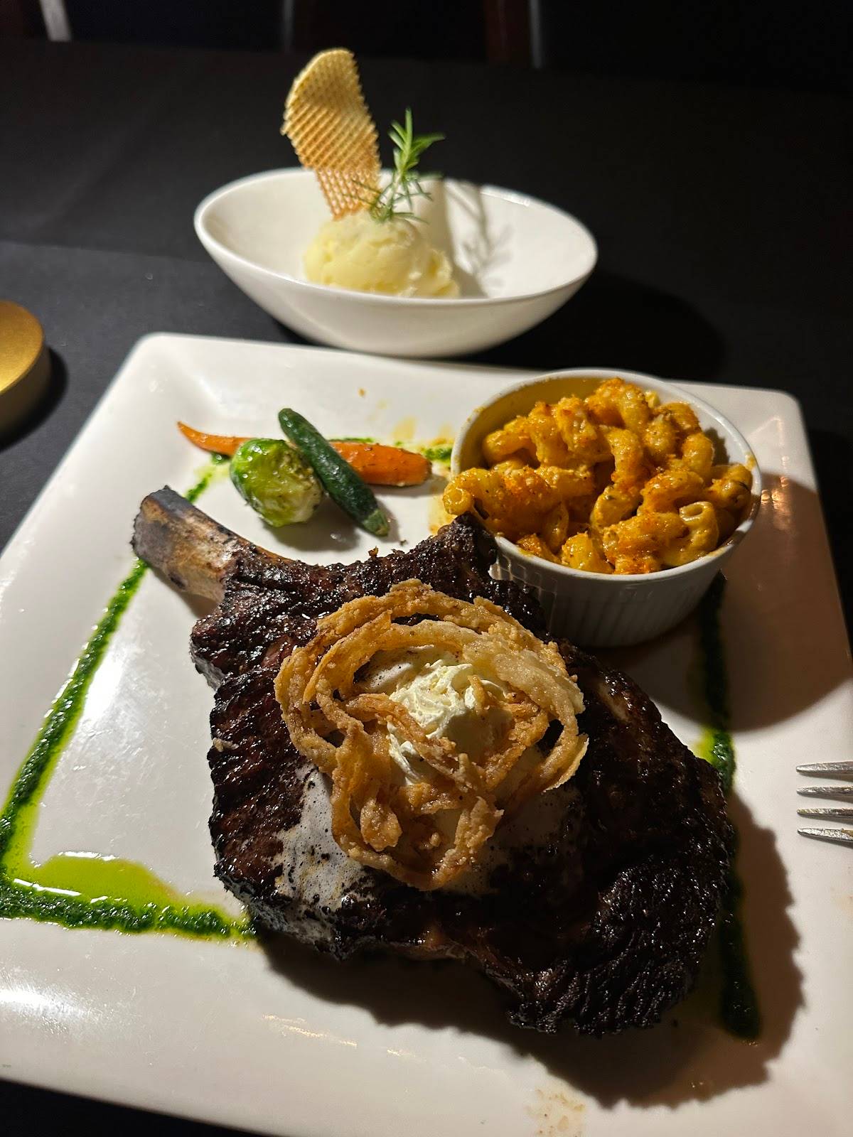 The Palms restaurant in Fresno - photo 10