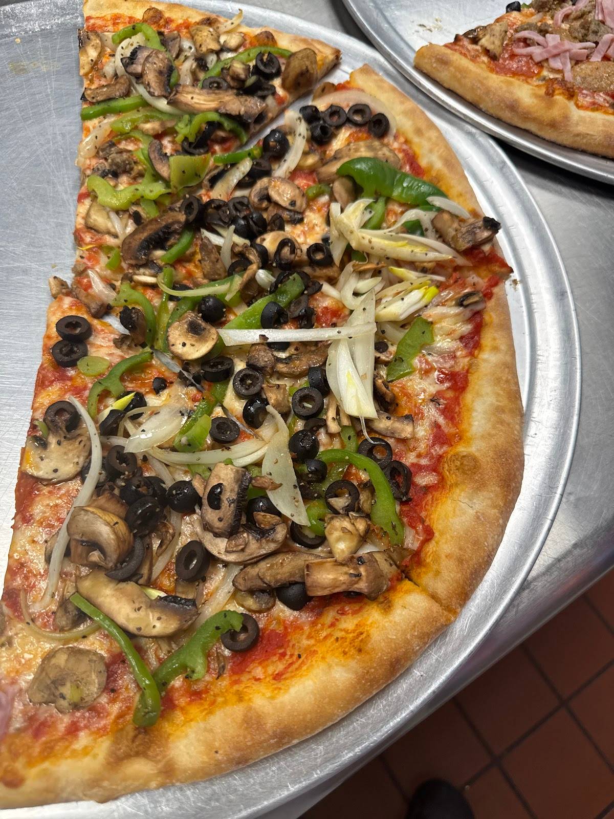Varilla Pizza and Pasta restaurant in Los Angeles - photo 8