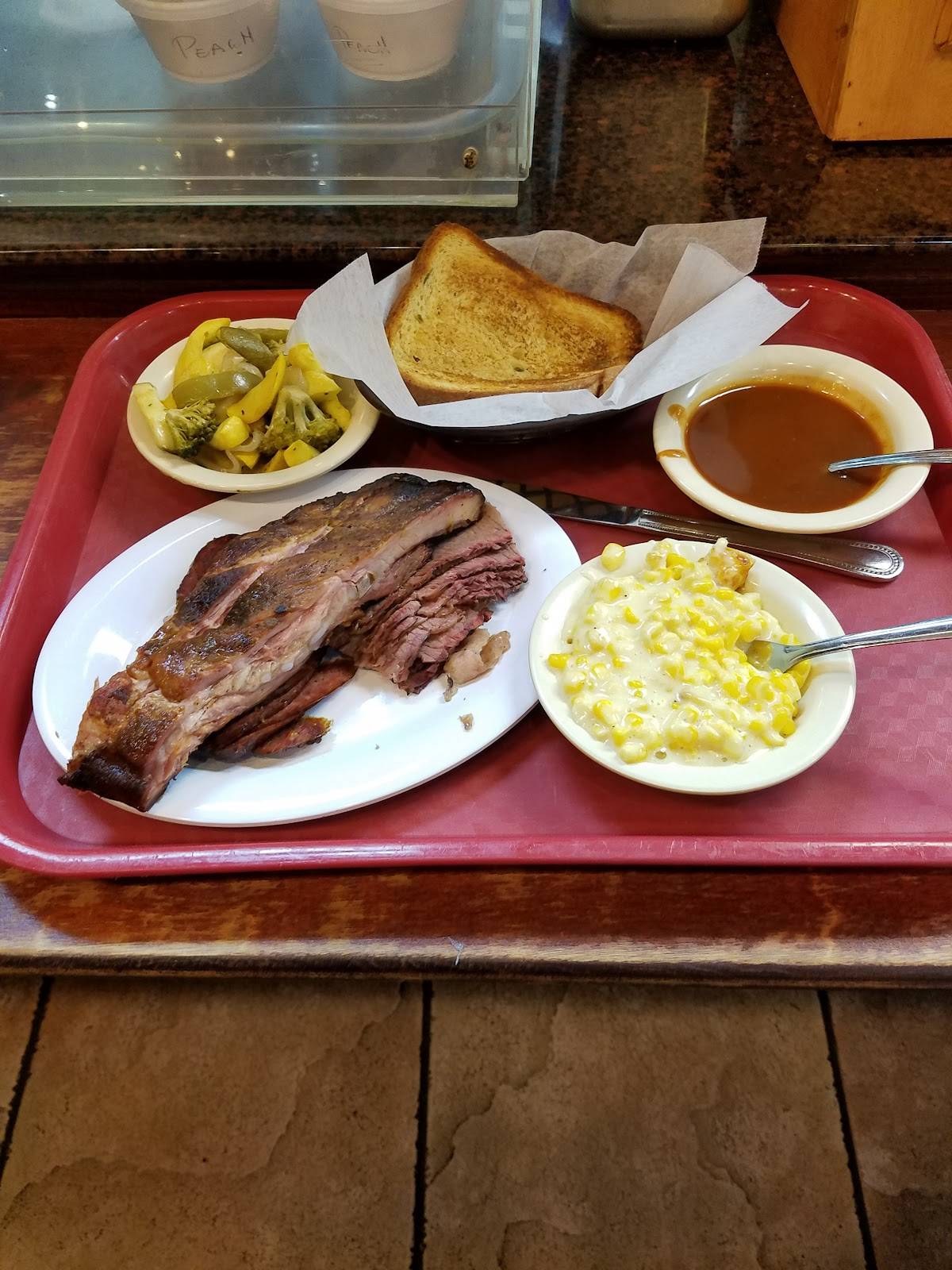 King's BBQ restaurant in Baytown - photo 7
