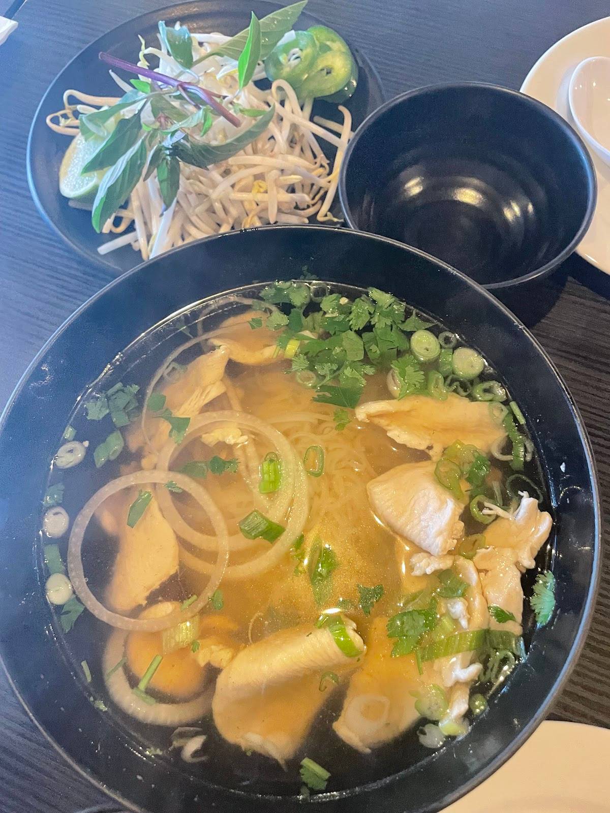 Pad Thai On Beverly restaurant in Los Angeles - photo 3