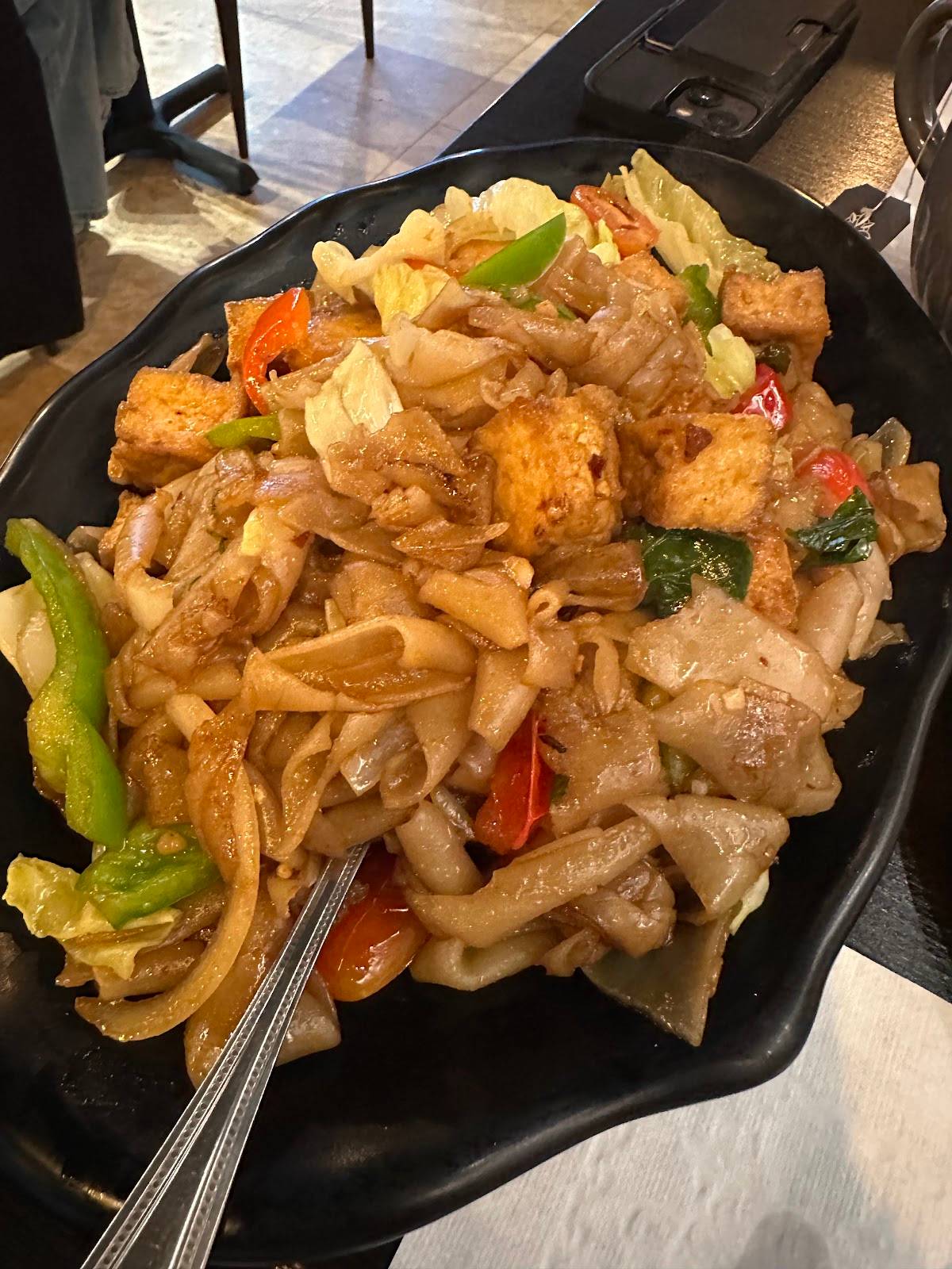 Pad Thai On Beverly restaurant in Los Angeles - photo 7