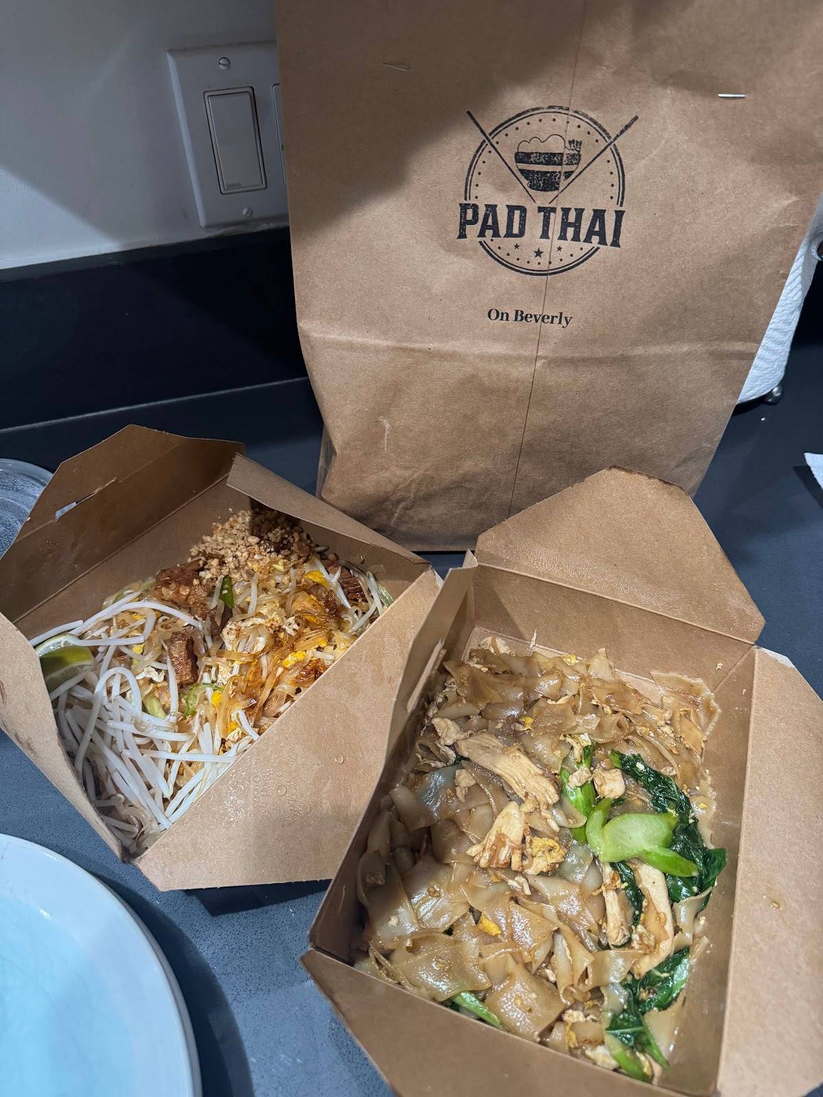 Pad Thai On Beverly restaurant in Los Angeles - photo 9