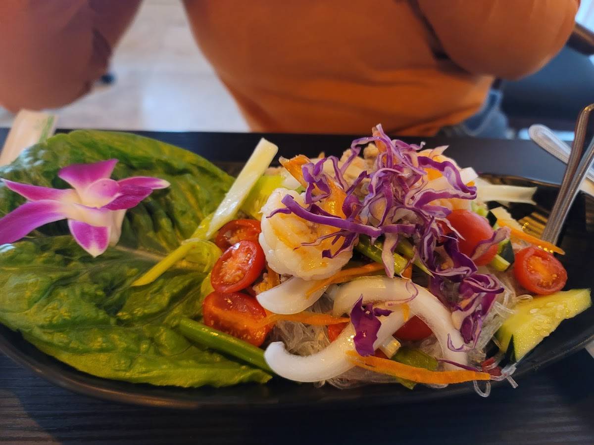 Pad Thai On Beverly restaurant in Los Angeles - photo 10