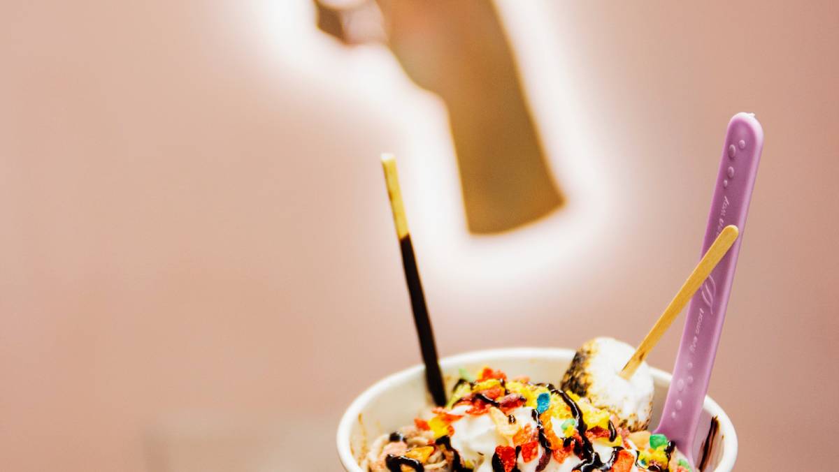 Holy Roly Ice Cream restaurant in Los Angeles - photo 3