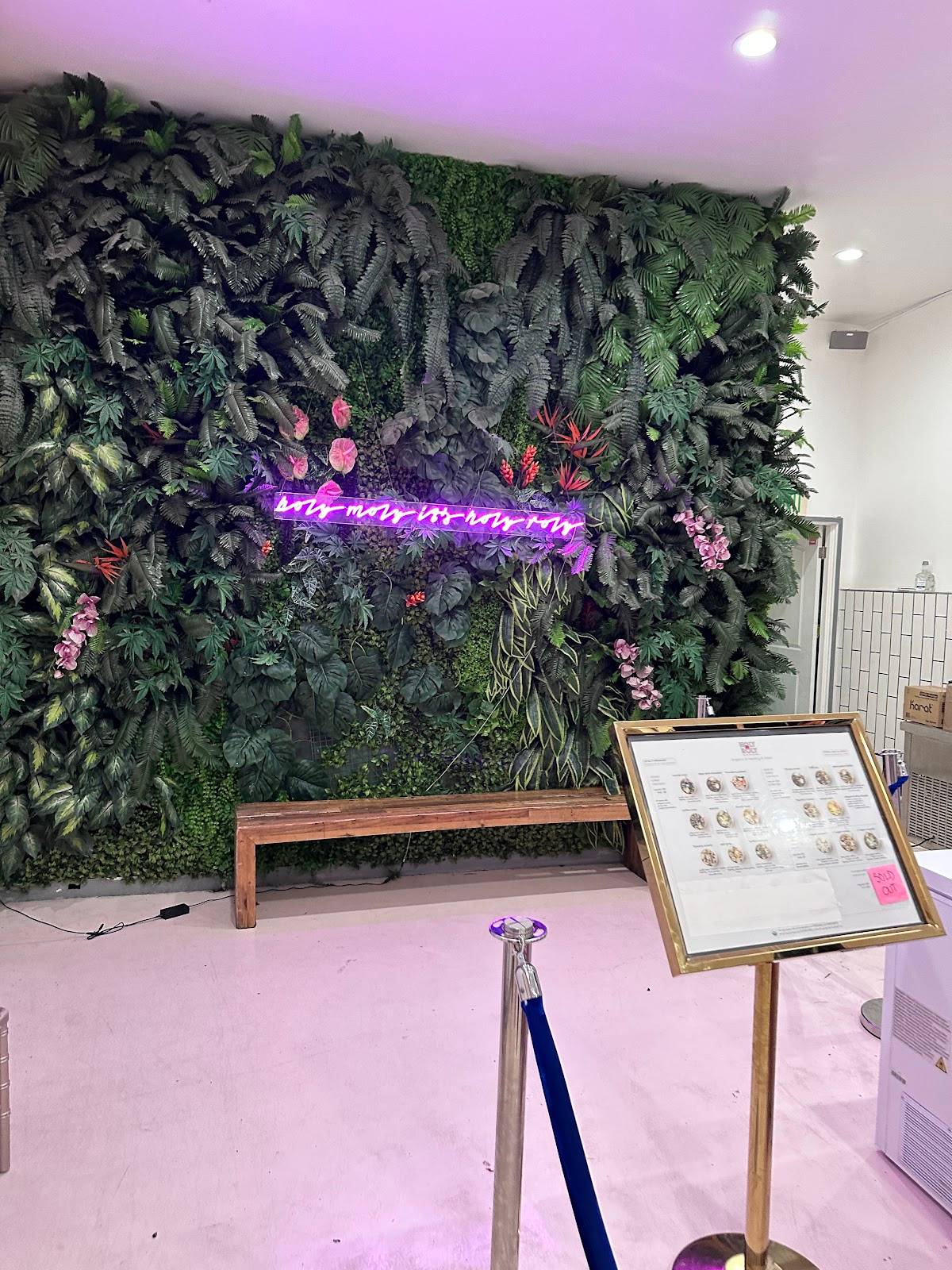 Holy Roly Ice Cream restaurant in Los Angeles - photo 7