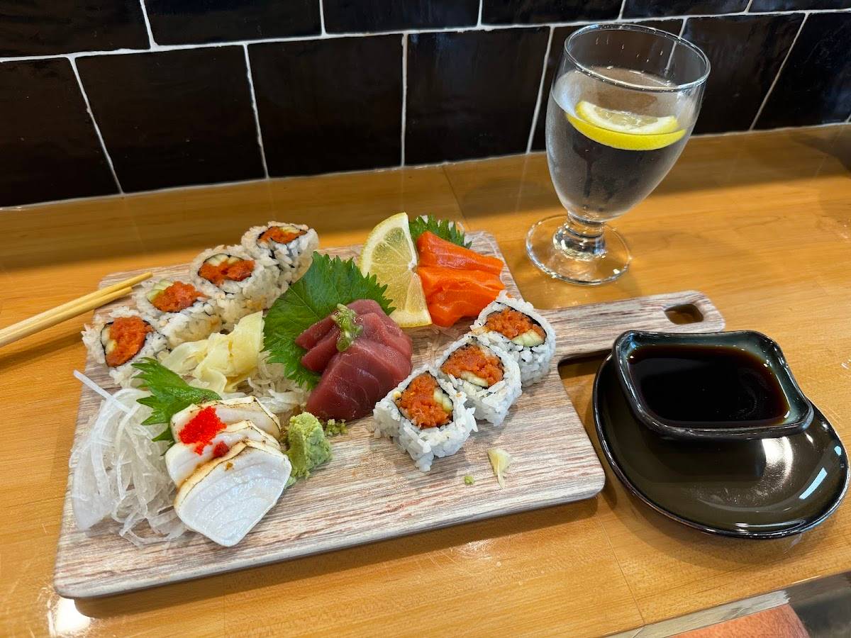 Nonstop Sushi & Sake Bar - Marina Del Rey restaurant in Marina del Rey - photo 2