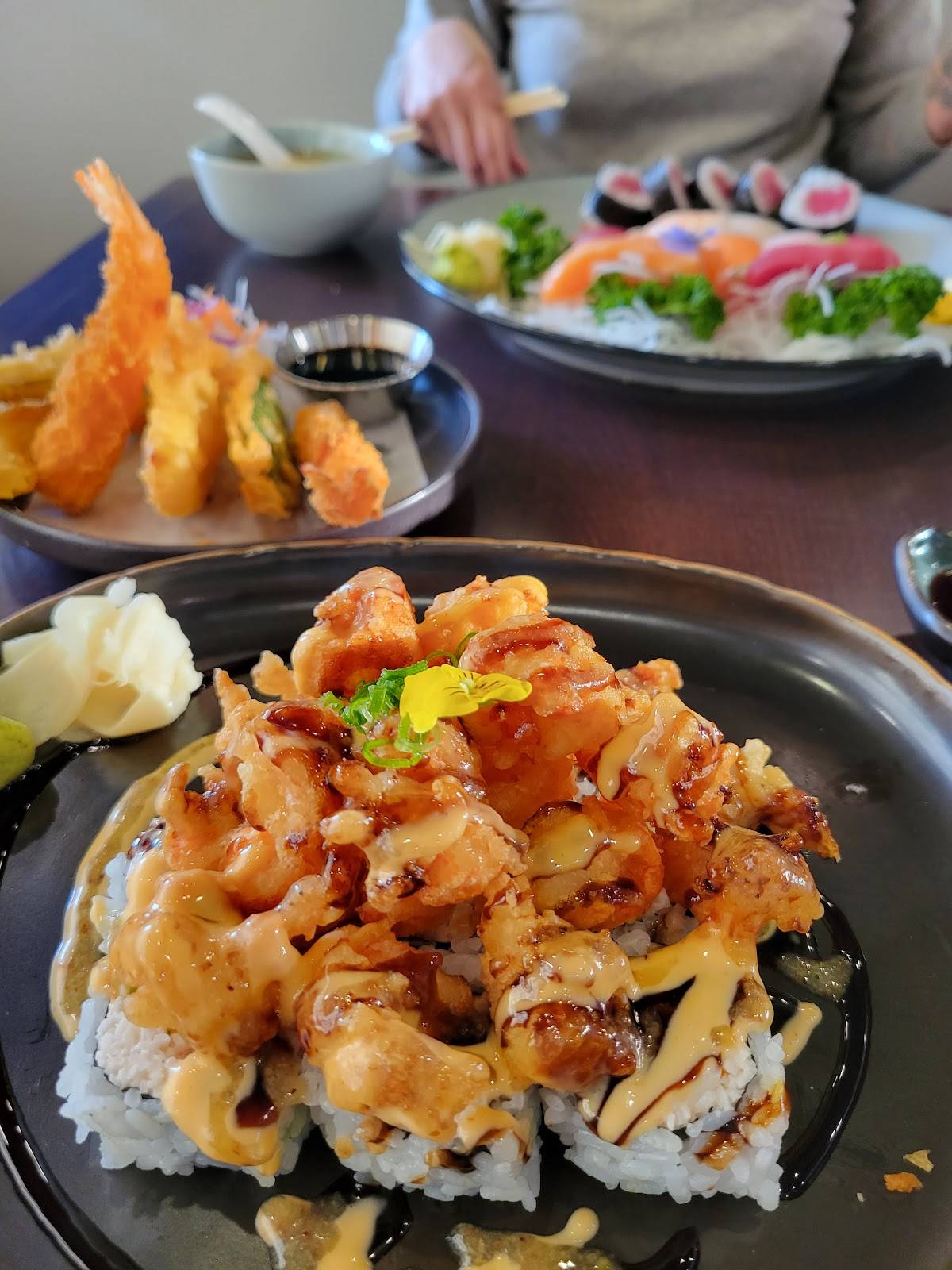 Nonstop Sushi & Sake Bar - Marina Del Rey restaurant in Marina del Rey - photo 6