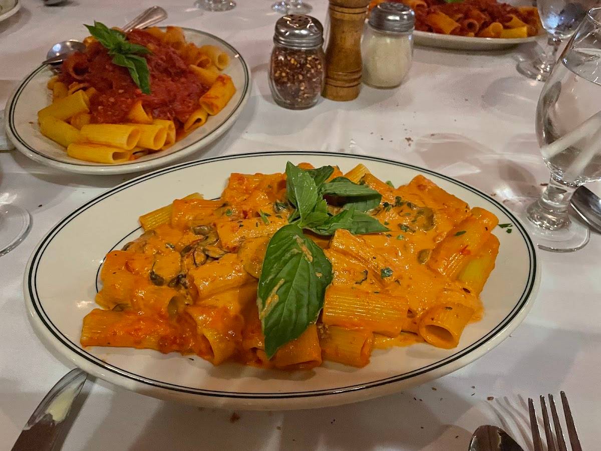 Tony's Di Napoli restaurant in New York - photo 3