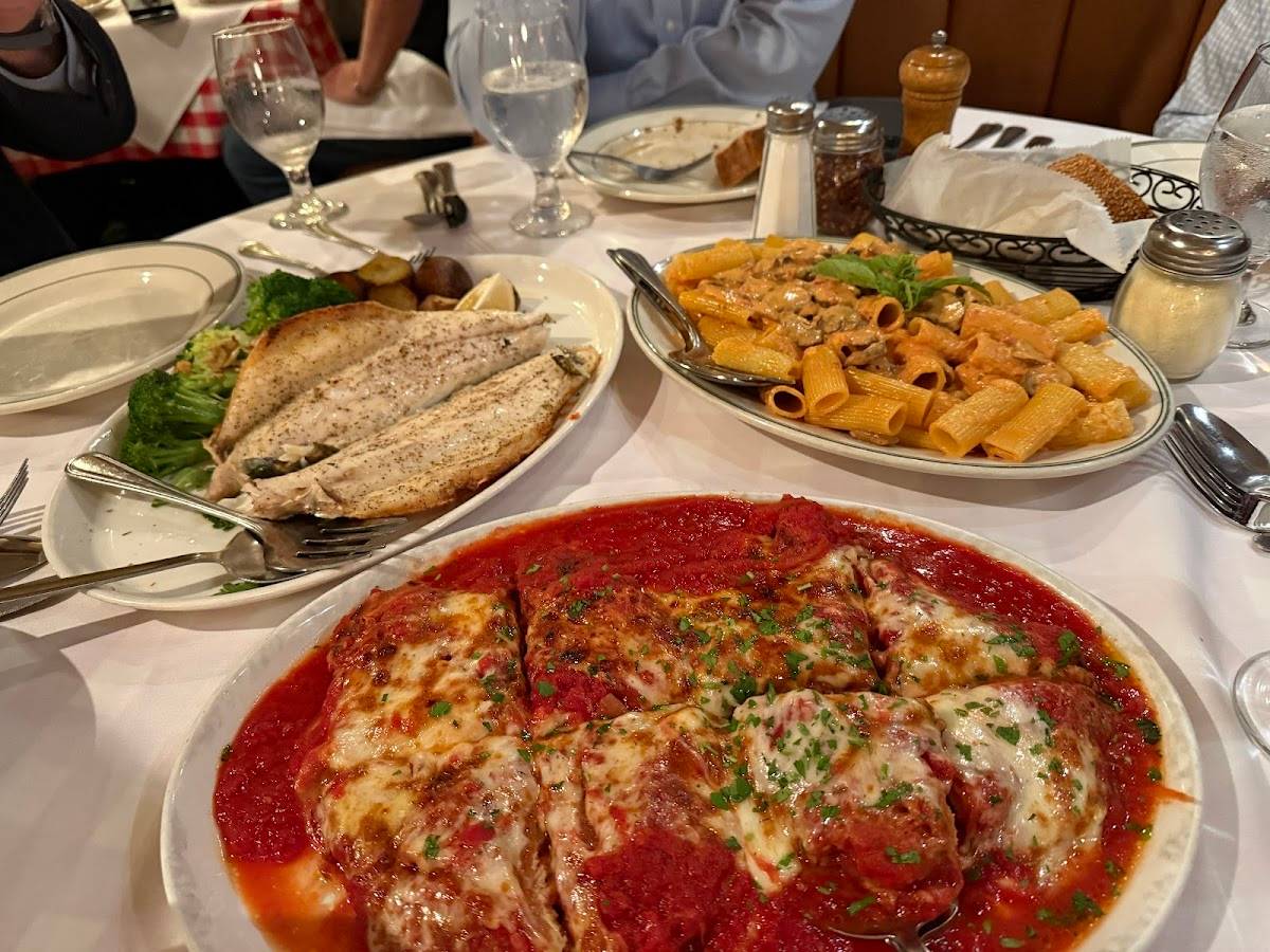 Tony's Di Napoli restaurant in New York - photo 6