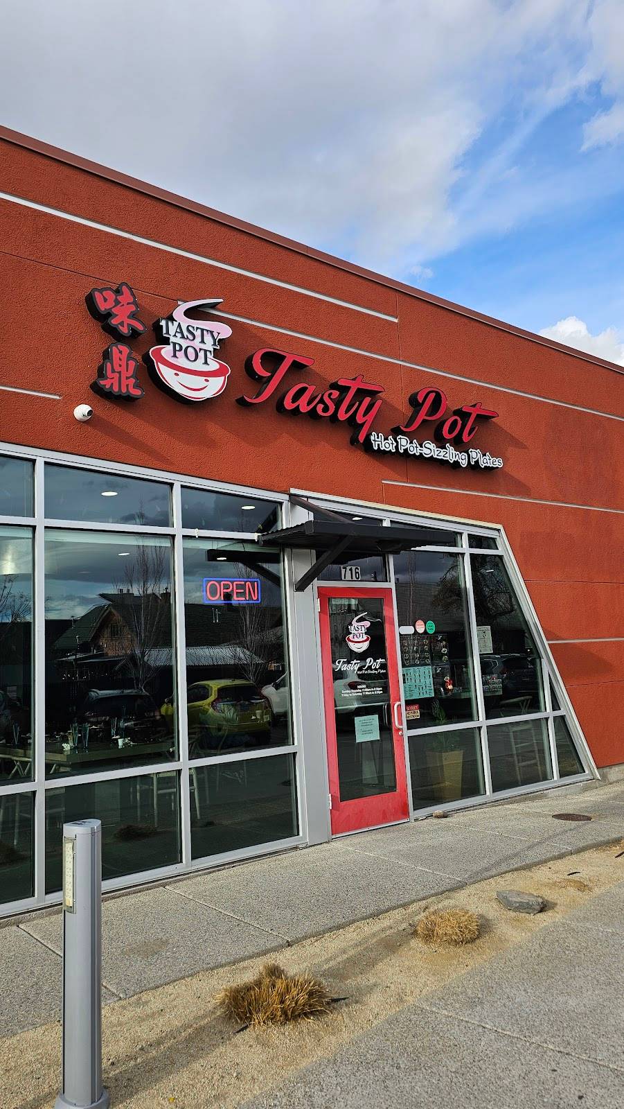 Tasty Pot restaurant in Reno - photo 8