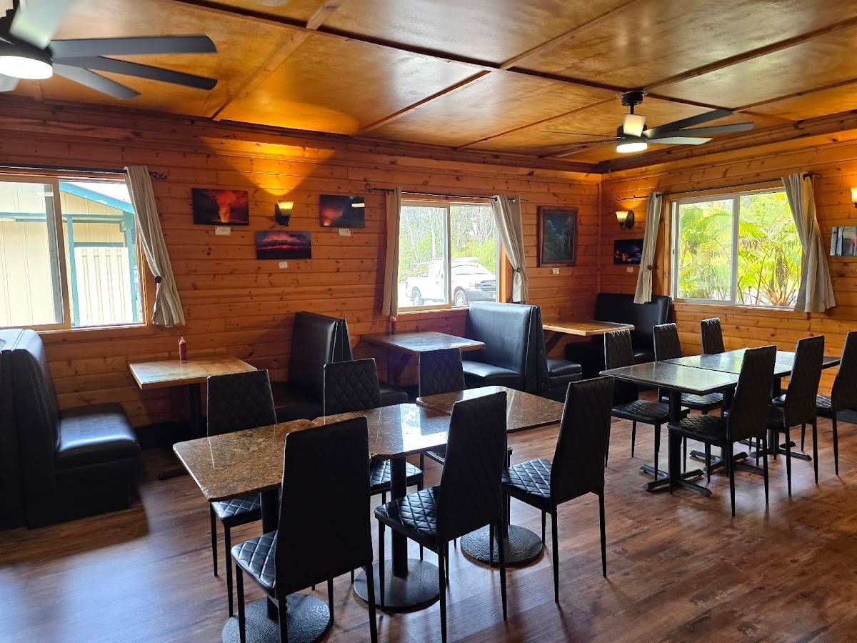 Volcano's Lava Rock Cafe restaurant in Volcano - photo 5