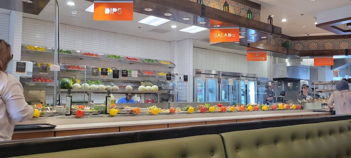 Fadi's Mediterranean Grill restaurant in Houston - photo 5